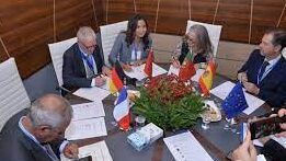COP27: Signature d’un MoU relatif au Commerce d’Electricité Durable entre le Maroc et des partenaires européens Signature COP 27 e1668003068401