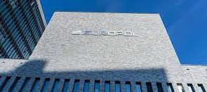 Europol : démantèlement d’une des « plus grandes » plateformes de hackers en ligne Europol e1680704783482