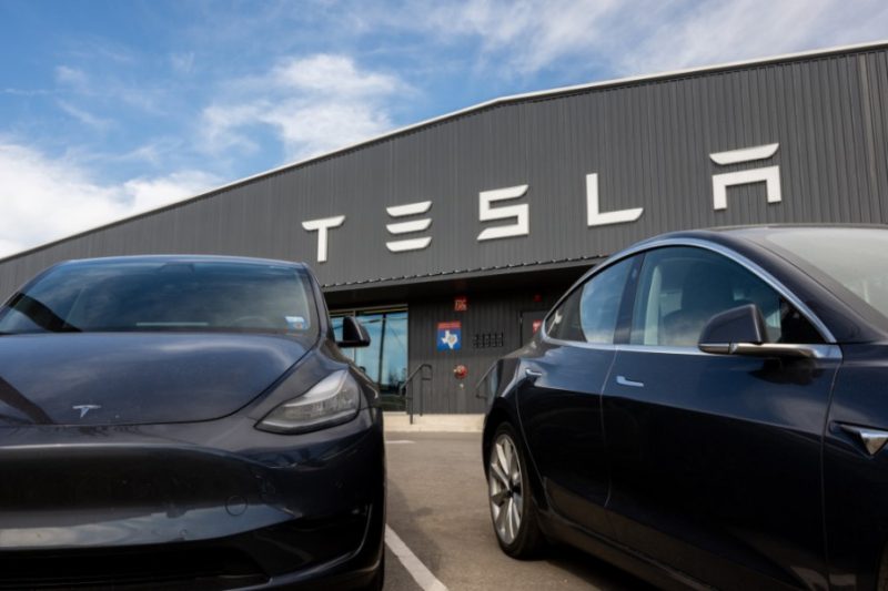 Tesla rappelle 200.000 véhicules électriques pour un problème de caméra tesla 1673860048 1