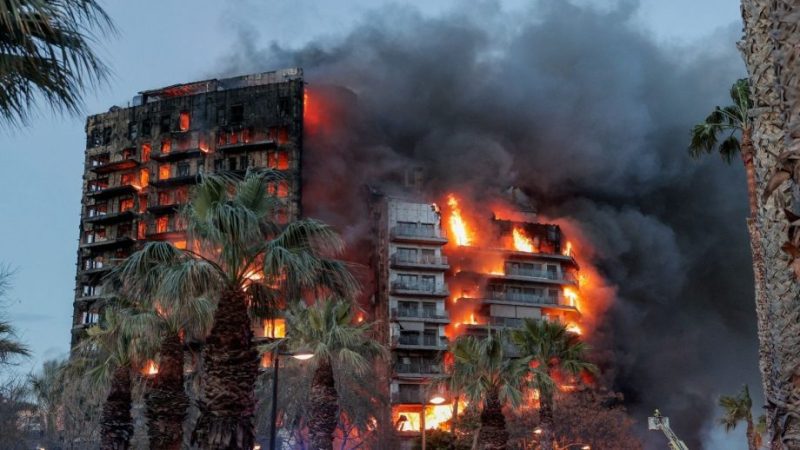 Espagne: 4 morts et une dizaine de blessés dans l’incendie d’un immeuble à Valence vis 0223202410055730