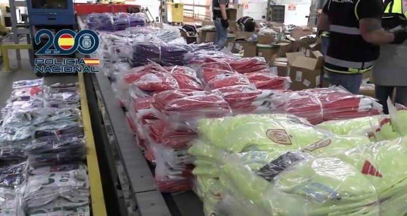 Espagne : saisie de 11 tonnes de maillots contrefaits vis 0531202414192917