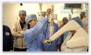 Lancement de la première plateforme de chirurgie robotique au Centre Hospitalier Universitaire Mohammed VI d’Agadir 2 f16f2b5a bbd8 43f7 b0f7 2dd1e12511fd