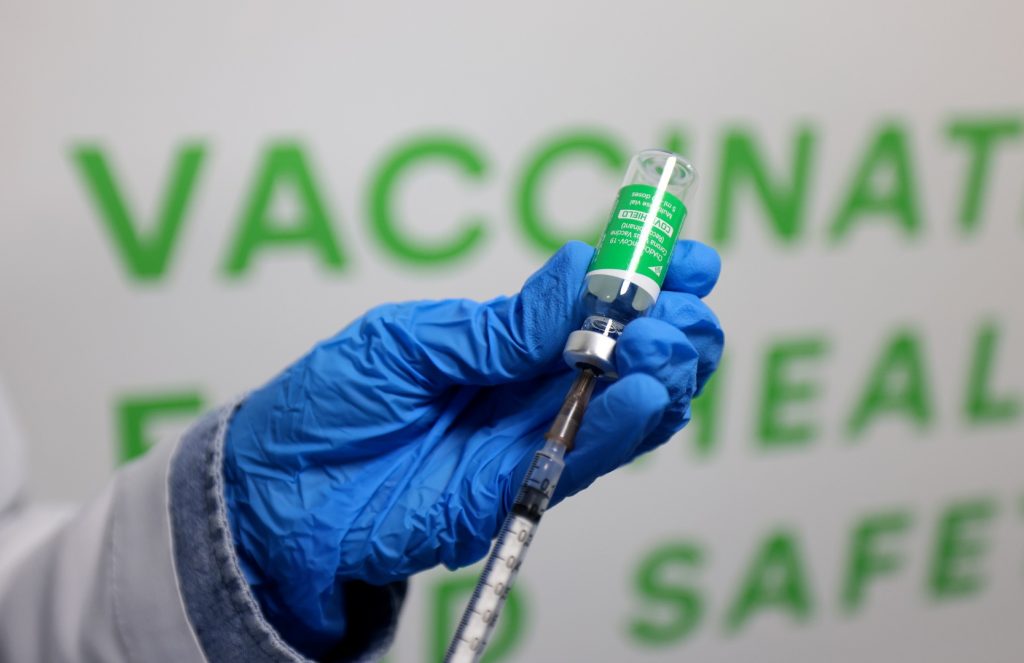 Espagne : l’objectif de faire vacciner 70% de la population d’ici l’été est « à portée de main » Espagne : l'objectif de faire vacciner 70% de la population d’ici l’été est "à portée de main"