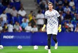 Absent à l'entraînement, Courtois risque de rater le Clasico 1 Courtois e1665670532489