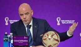 La FIFA s’assure le soutien des clubs européens jusqu’en 2030 1 Infantino 2030 e1679996238719