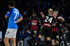 Serie A: Leao et Milan ramènent Naples sur terre (4-0) 1 Milan NApoli e1680509893925