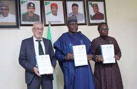 Nigeria-Maroc: Trois agences signent un protocole d'accord sur le déploiement de la biotechnologie dans l'industrie pétrolière 1 Signature protocole deploiment energitique