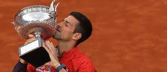Roland-Garros: Djokovic devient le premier homme à remporter 23 titres du Grand Chelem 1 Djokovitch 23 grand chlem
