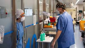 Covid: l'Espagne lève la dernière obligation du masque dans les hôpitaux et pharmacies 1 Espagne leve la derniere obligation du masque