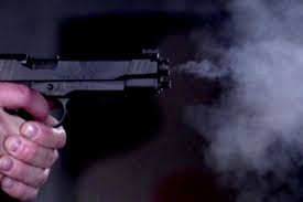 Des tirs au armes a