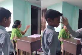 Inde : une institutrice ordonne à ses élèves de frapper un garçon musulman 1 Inde une institutrice ordonne a ses eleves de frapper un garcon musulman