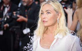 Emmanuelle Béart révèle dans un documentaire avoir été victime d'inceste 1 Emmanuelle Beart