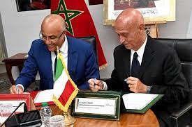 Signature dun memorandum dentente entre le Maroc et lItalie pour le developpement de lenseignement superieur et de la recherche scientifique