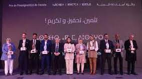 Ceremonie de remise des trophees aux laureats