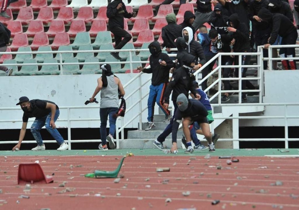 Violence dans les stades : Un individu condamné à cinq ans de prison ferme pour outrage à la police judiciaire 1 622f3eeb0aa44 1024x720 1