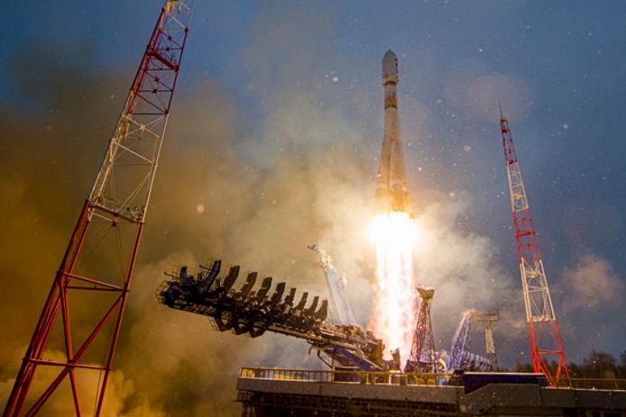 La Russie lance un nouveau satellite militaire 1 vis 1128202217195424