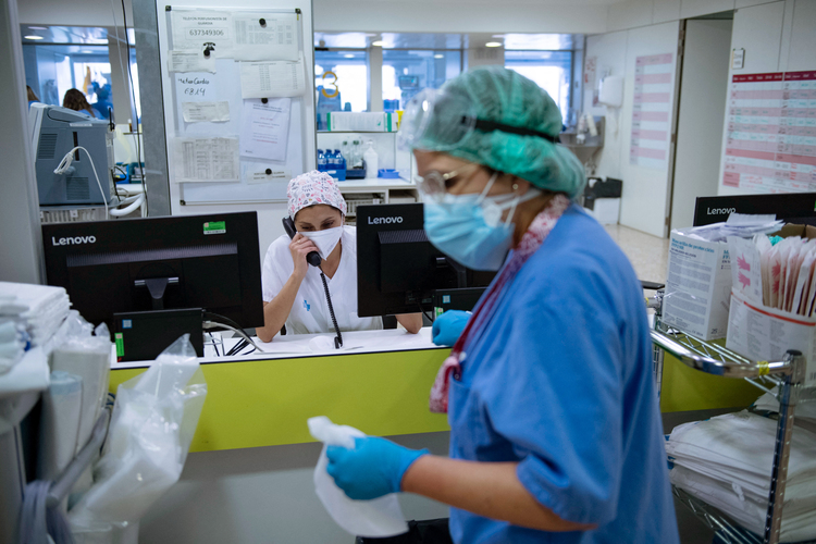 Virus: Le masque redevient obligatoire dans les centres de santé en Espagne 1 9wj7x9 highres1 1704791441