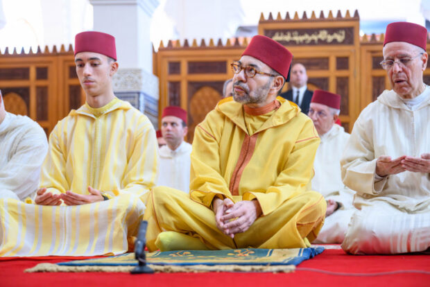 SM le Roi, Amir Al Mouminine, accomplit la prière du vendredi à la mosquée "SAR le Prince Héritier Moulay El Hassan" à Salé 1 B723D65C 59B8 4FB4 8C83 230068C88291 620x414 1