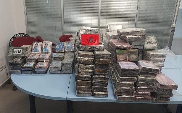 El Guergarat: mise en échec d'une tentative de trafic international de drogues dures et saisie de 362,95 kg de cocaïne (DGSN) 1 vis 0101202418243502