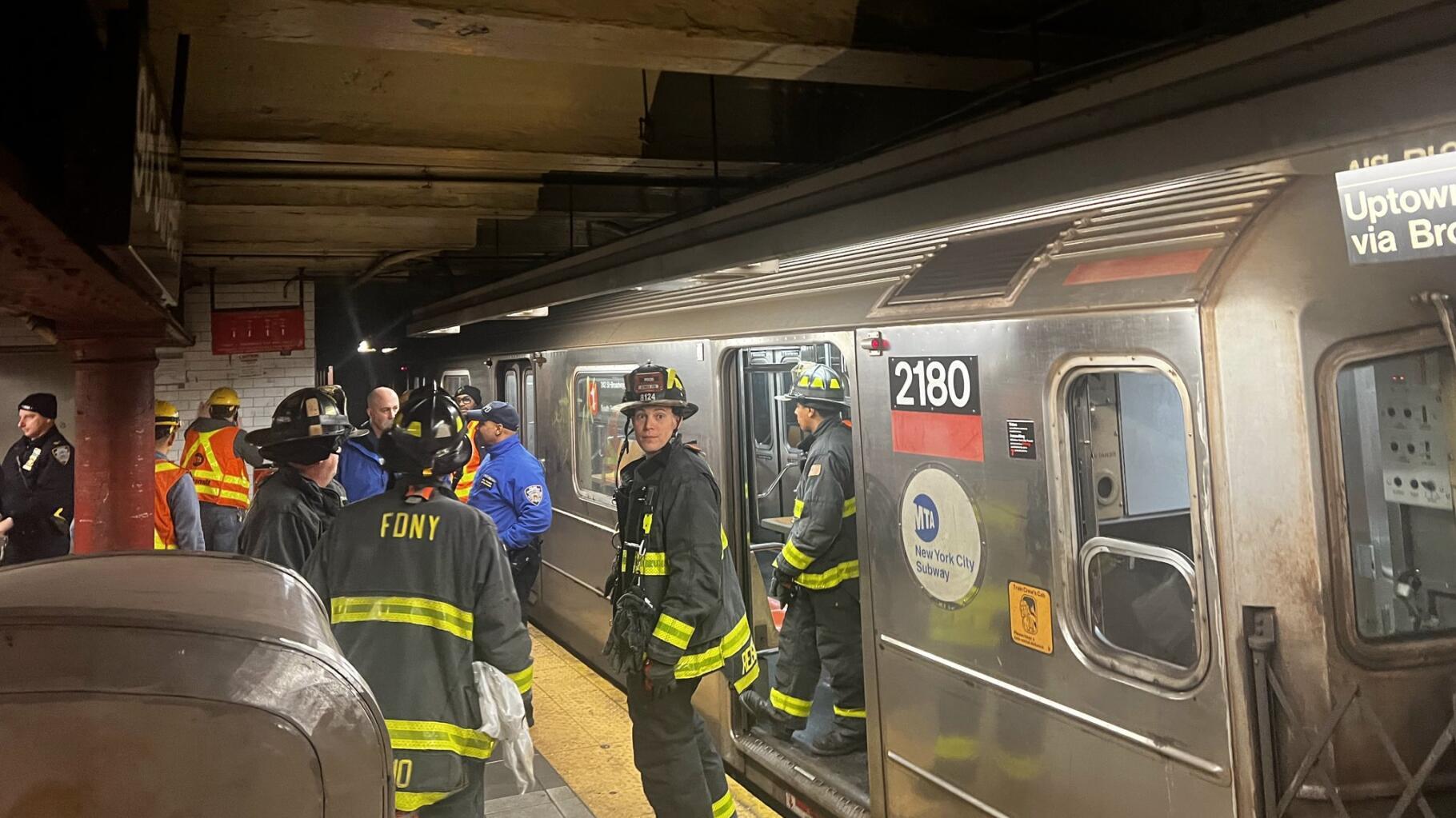 USA: 24 blessés après la collision entre deux métros à New York 1 vis 0105202409241531