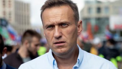 Critique feroce Kremlin Alexei Navalny place artificiel lhopital 1 dOmsk transporte inconscient 0 1399 972