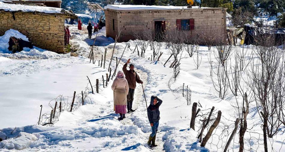 Fortes rafales de vent et des chutes de neige dans plusieurs provinces 1 RAM 6975