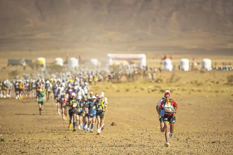 38è Marathon des sables : Les Marocains Rachid El Morabity et Aziza El Amrany remportent la 4è étape 1 marathon des sables