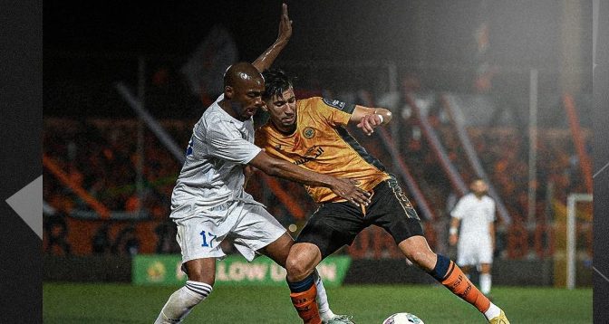 Coupe de la CAF (quarts de finale retour) : la Renaissance Berkane se qualifie pour les demi-finales en battant Abu Salim SC (3-2) 1 vis 0408202410202993 s