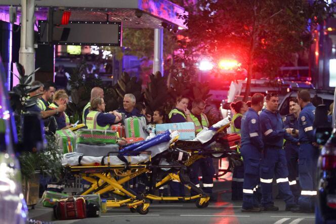 Attaque de Sydney: L'agresseur semble avoir ciblé les femmes, d'après la police 1 vis 0415202409344962