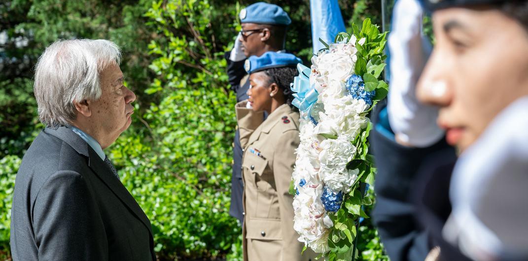 New York: Le SG de l'ONU honore deux Casques bleus des Forces Armées Royales décédés au service de la paix 1 vis 0531202406473177