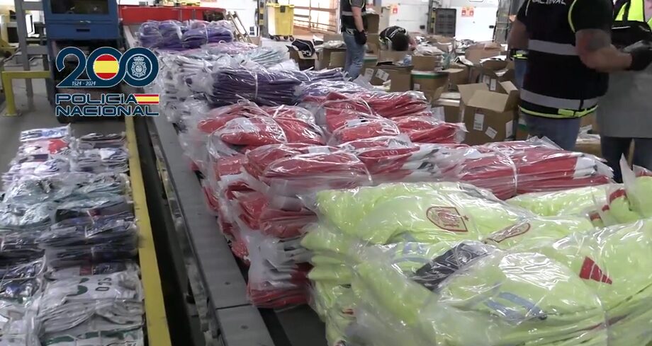 Espagne : saisie de 11 tonnes de maillots contrefaits 1 vis 0531202414192917