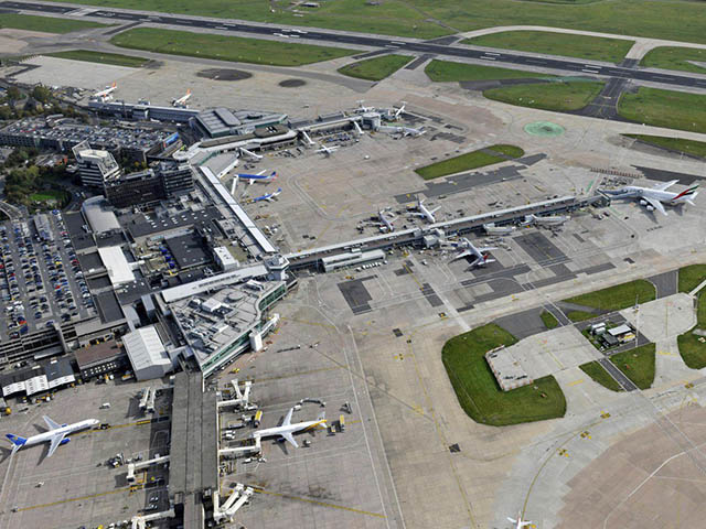 GB : Une panne de courant à l’origine de nombreuses annulations de vols à l’aéroport de Manchester 1 IMG 2423