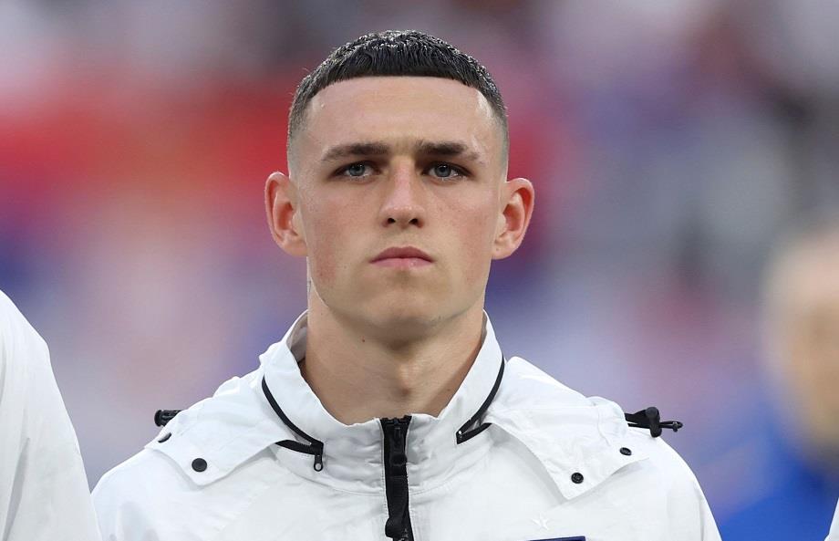 Euro 2024 : Foden quitte "temporairement" le camp d'entraînement de l'Angleterre 1 vis 0626202416580077