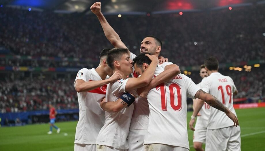 Euro 2024 : La Turquie qualifiée pour les 8es après sa victoire contre la Tchéquie 1 vis 0626202423263135