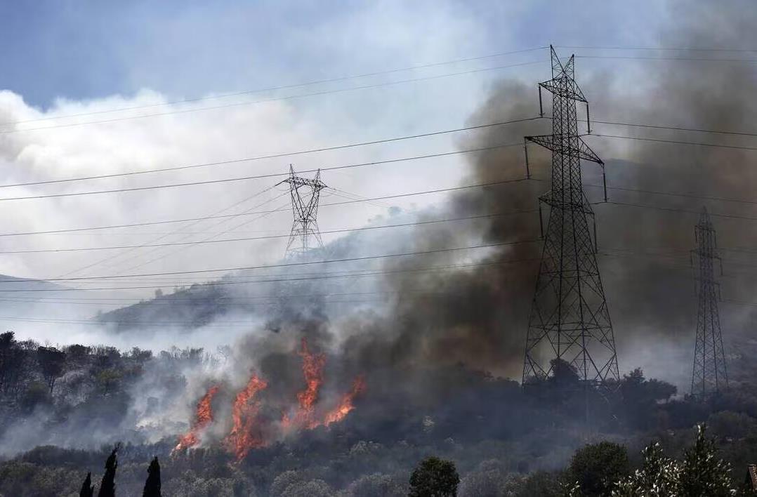 Feu de forêt près d'Athènes: La Grèce s'attend à un été particulièrement difficile 1 vis 0630202418125075