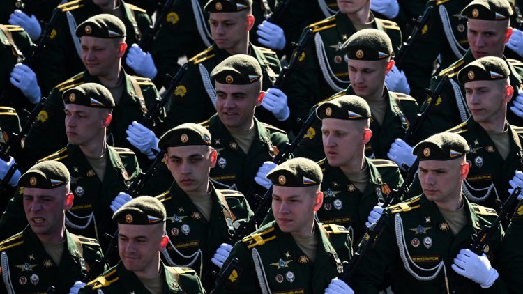 Russie: 150.000 personnes appelées pour faire leur service militaire 1 militaire e1721117565888