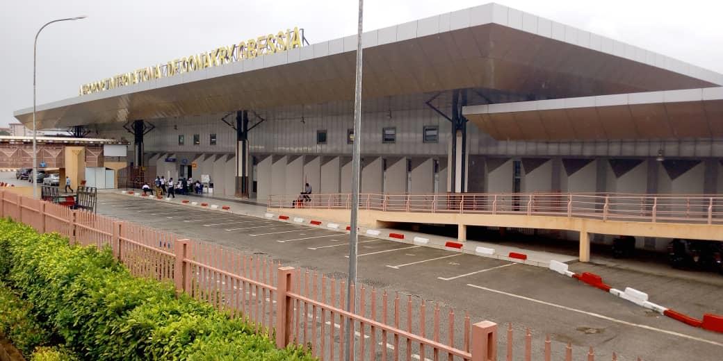 Guinée : saisie de 9 kg de cocaïne à l'aéroport international de Conakry 1 vis 0409202318092630