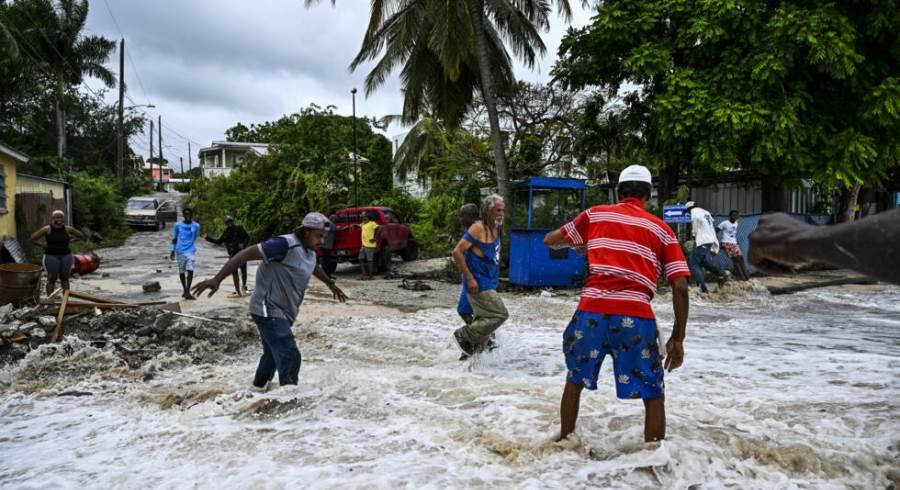 L'ouragan Béryl s'affaiblit à son approche du Mexique 1 vis 0705202406131463