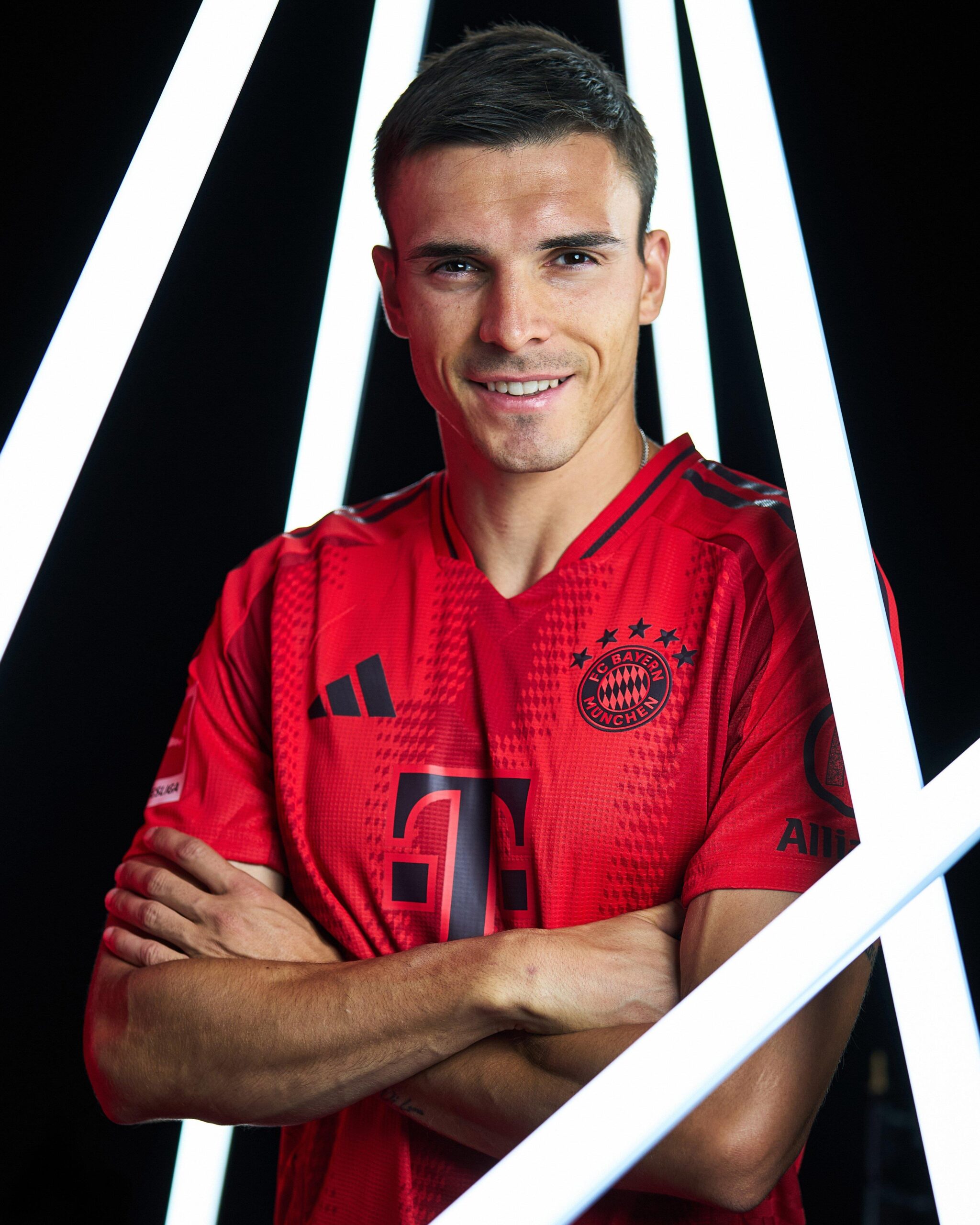 Bayern Munich : Le milieu de terrain portugais Palhinha file au club bavarois 1 vis 0712202409282606 scaled