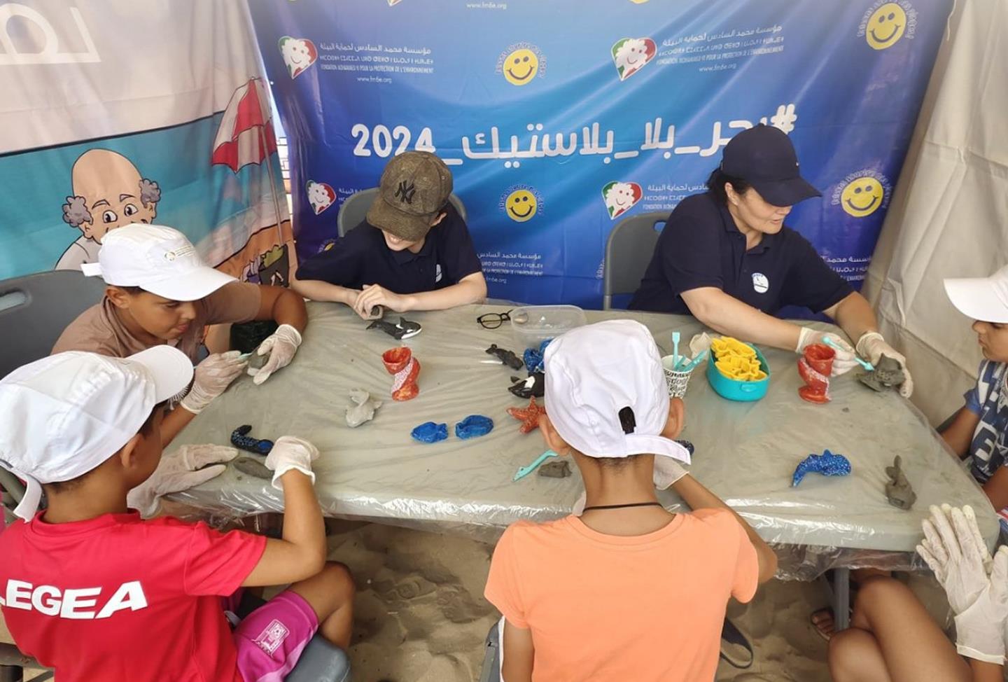 #B7arBlaPlastic : Campagne de sensibilisation des enfants à la protection de l'environnement marin à la plage El Haouzia 1 vis 0728202420360612