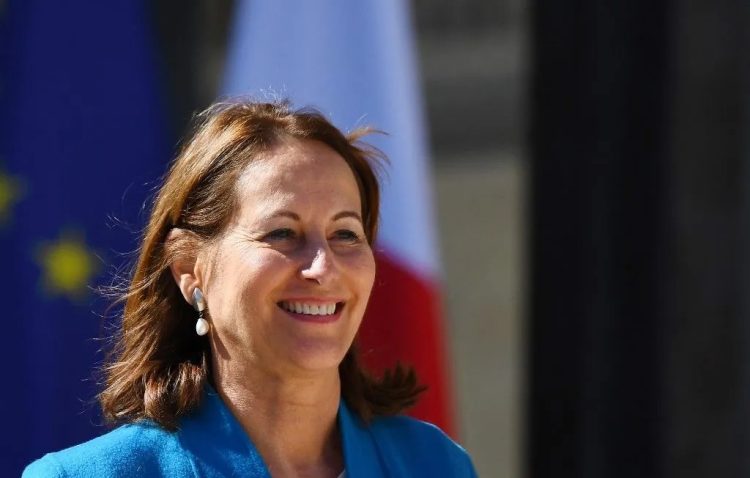 France : Ségolène Royal se dit « disponible » pour le poste de Premier ministre 1 WhatsApp Image 2024 08 30 at 12.32.34 e1725018236540