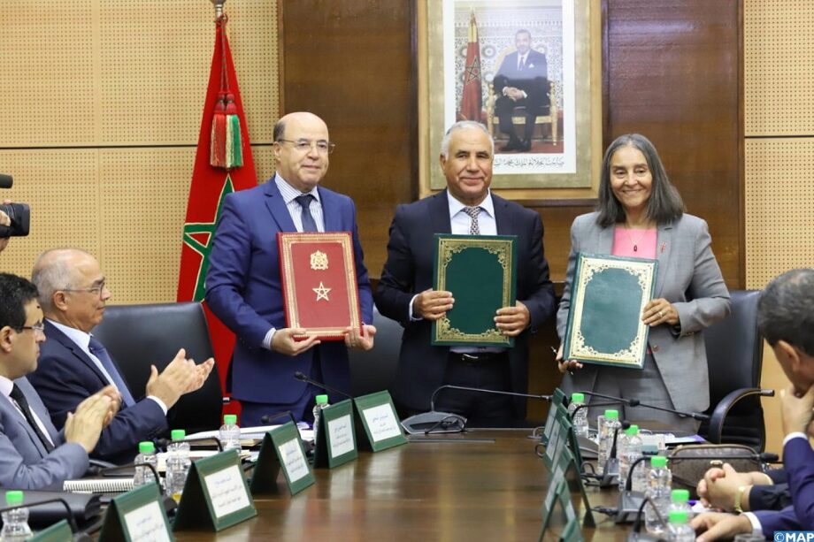 Rabat : Signature de 16 conventions de partenariat pour une gestion optimale des écoles de la 2è chance-nouvelle génération 1 vis 0830202419052529