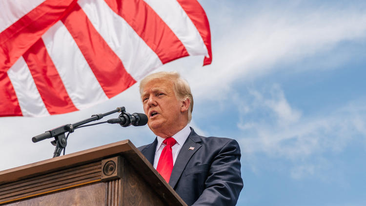 Trump « sain et sauf » après des tirs dans son club de golf 1 063 1326340765 60dd8ec871d2f
