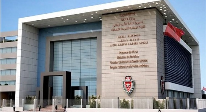 Tétouan : le Parquet général ordonne une enquête judiciaire sur la diffusion de photos de personnes en tenues de natation assises par terre 1 82861351 59385229