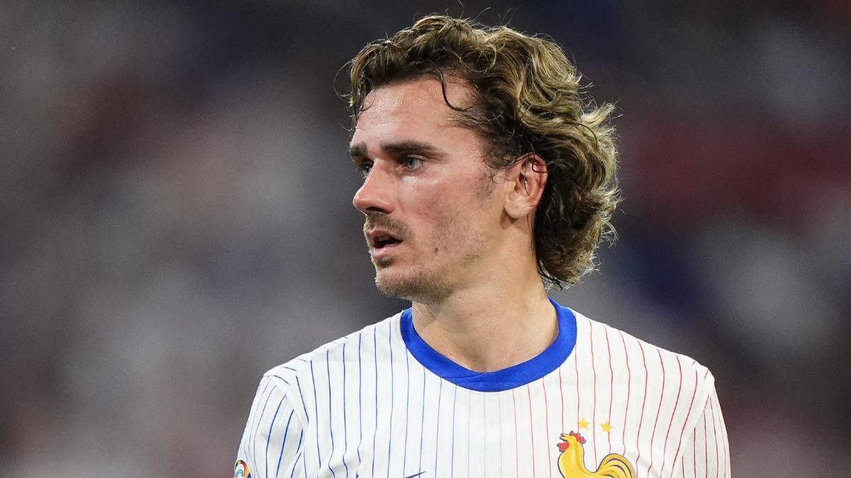 Antoine Griezmann met fin à sa carrière internationale avec l'équipe de France. 1 fecbf2567ae0972d644d03017ecafeb2