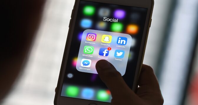 L'Australie prévoit de fixer un âge minimum pour l'utilisation des réseaux sociaux 1 vis 0910202406532730 s