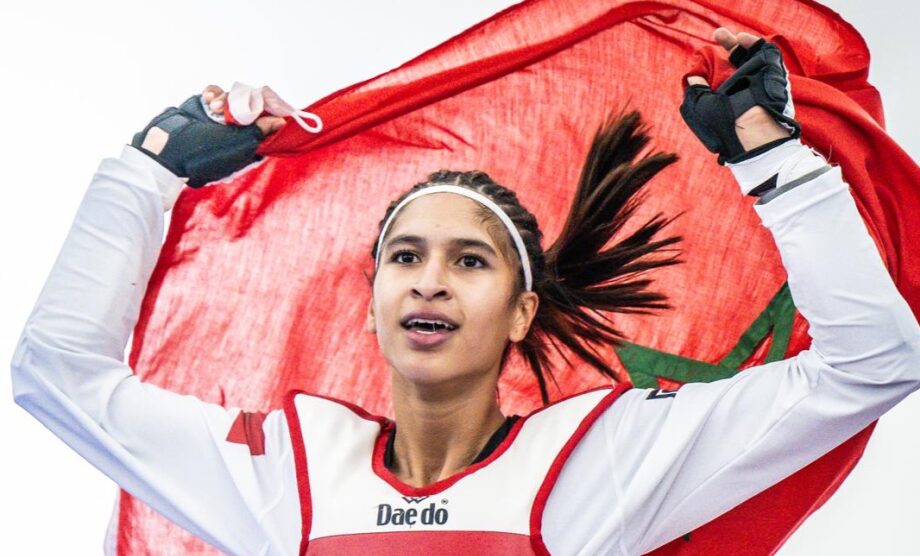 Amina Dehhaoui remporte la médaille d'or aux Championnats du monde juniors de Taekwondo 1 vis 1006202415122935