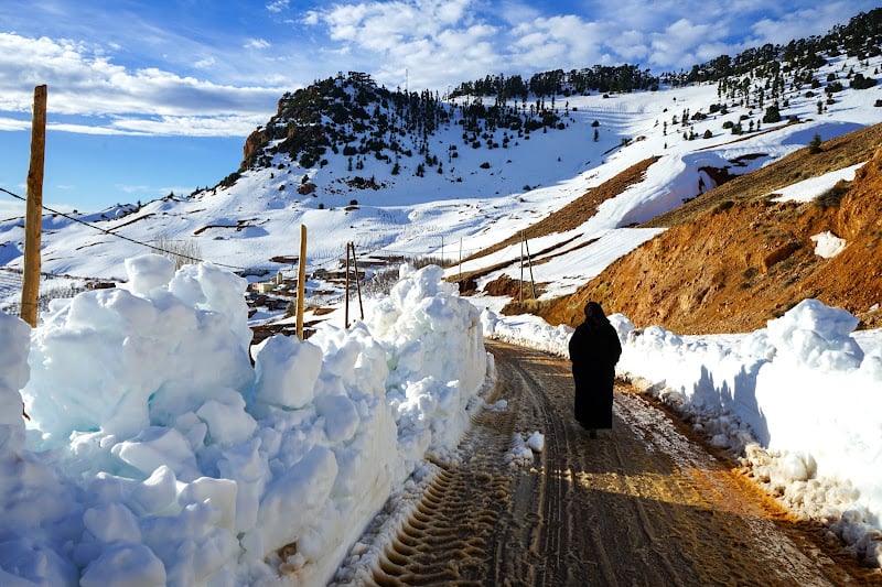 Importantes chutes de neige dans plusieurs provinces du Royaume