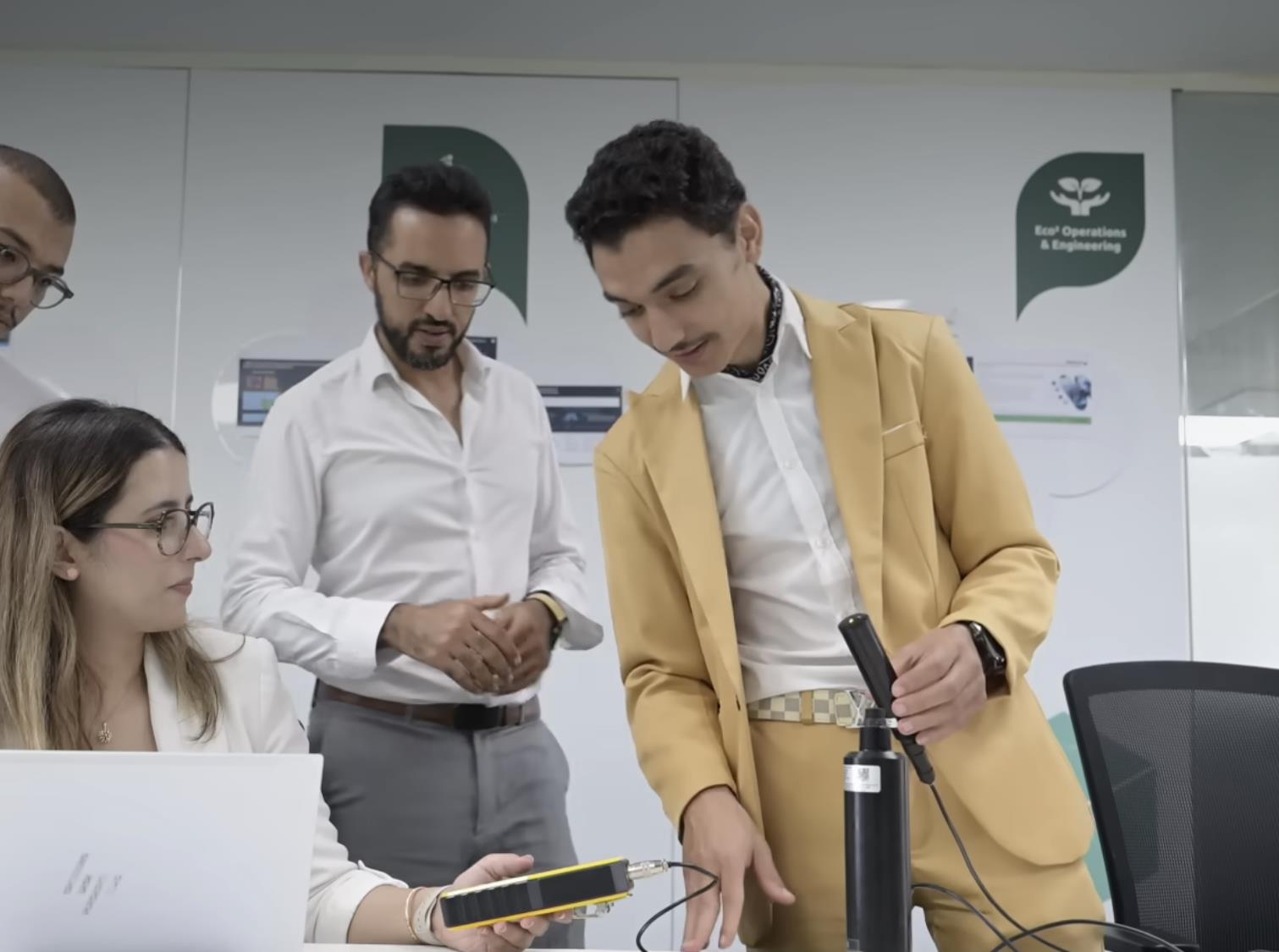 vis 0417202607180092