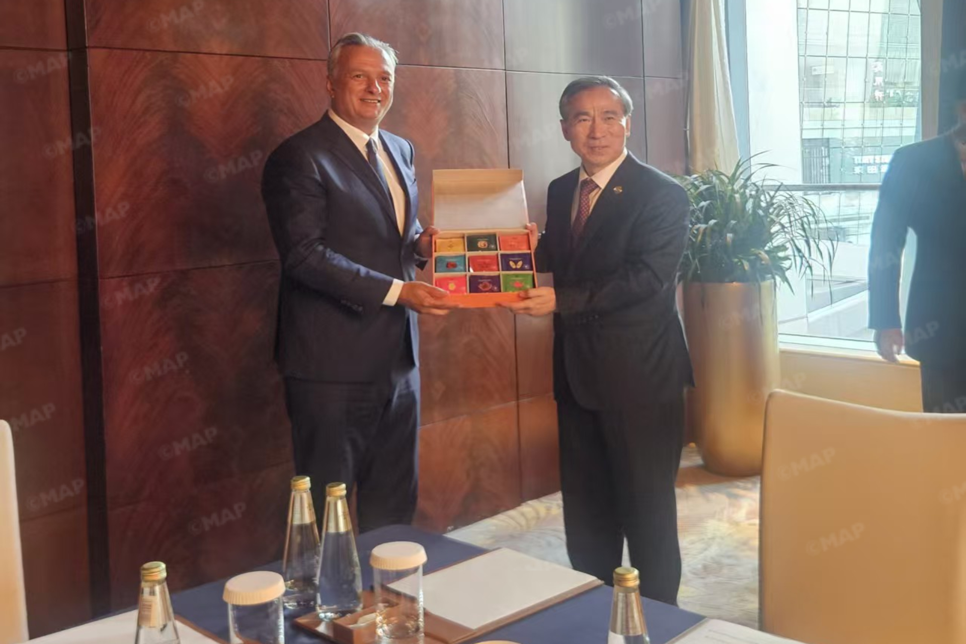 Pékin : Karim Zidane met en avant les opportunités d’investissement au Maroc auprès des entreprises chinoises 1 100015112557.jpg